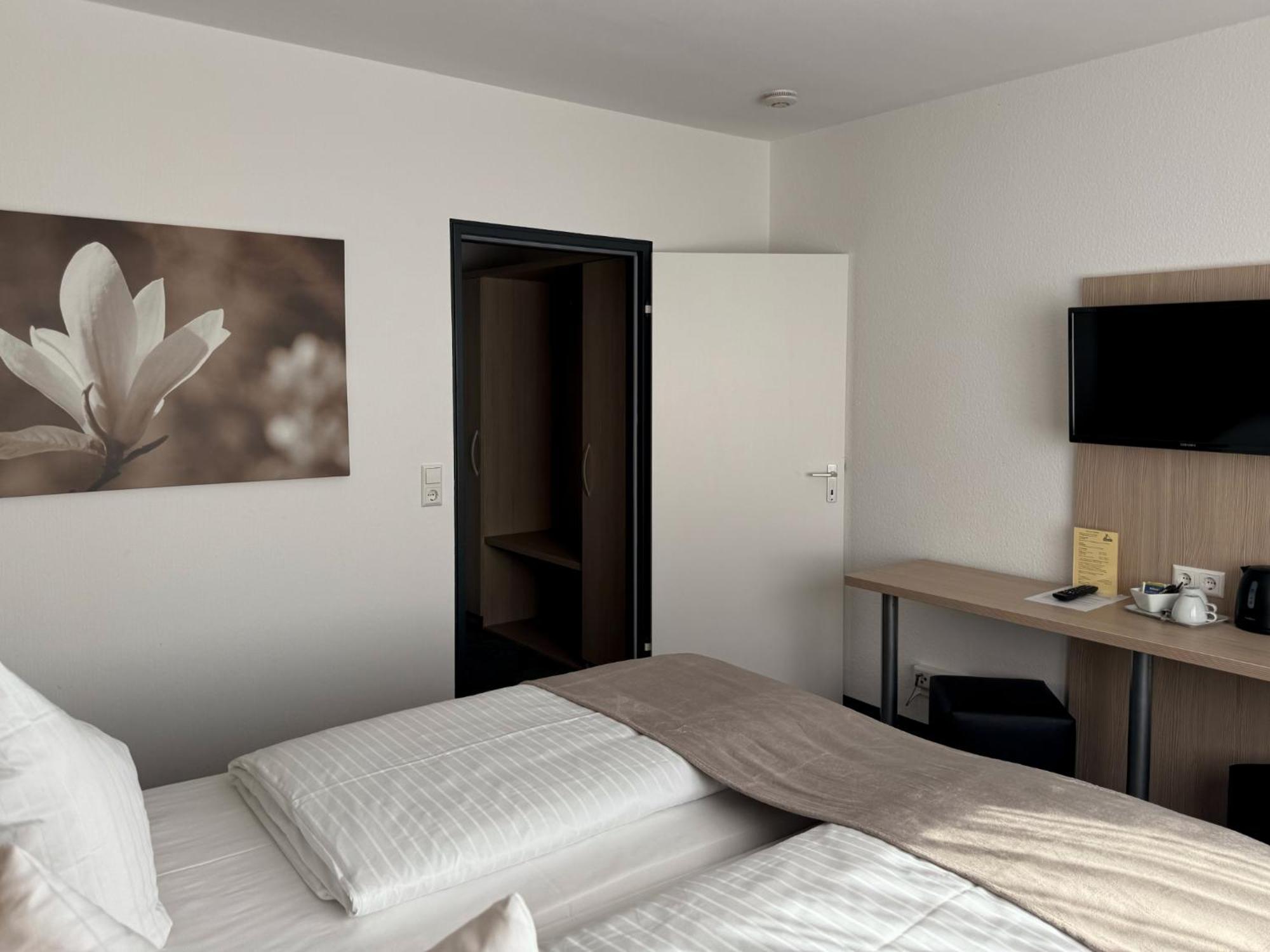 Eisberg Hotel Schwanen Lahr  Ngoại thất bức ảnh