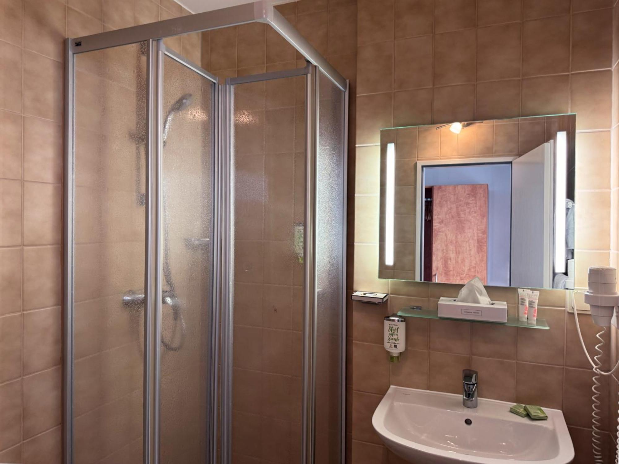 Eisberg Hotel Schwanen Lahr  Ngoại thất bức ảnh